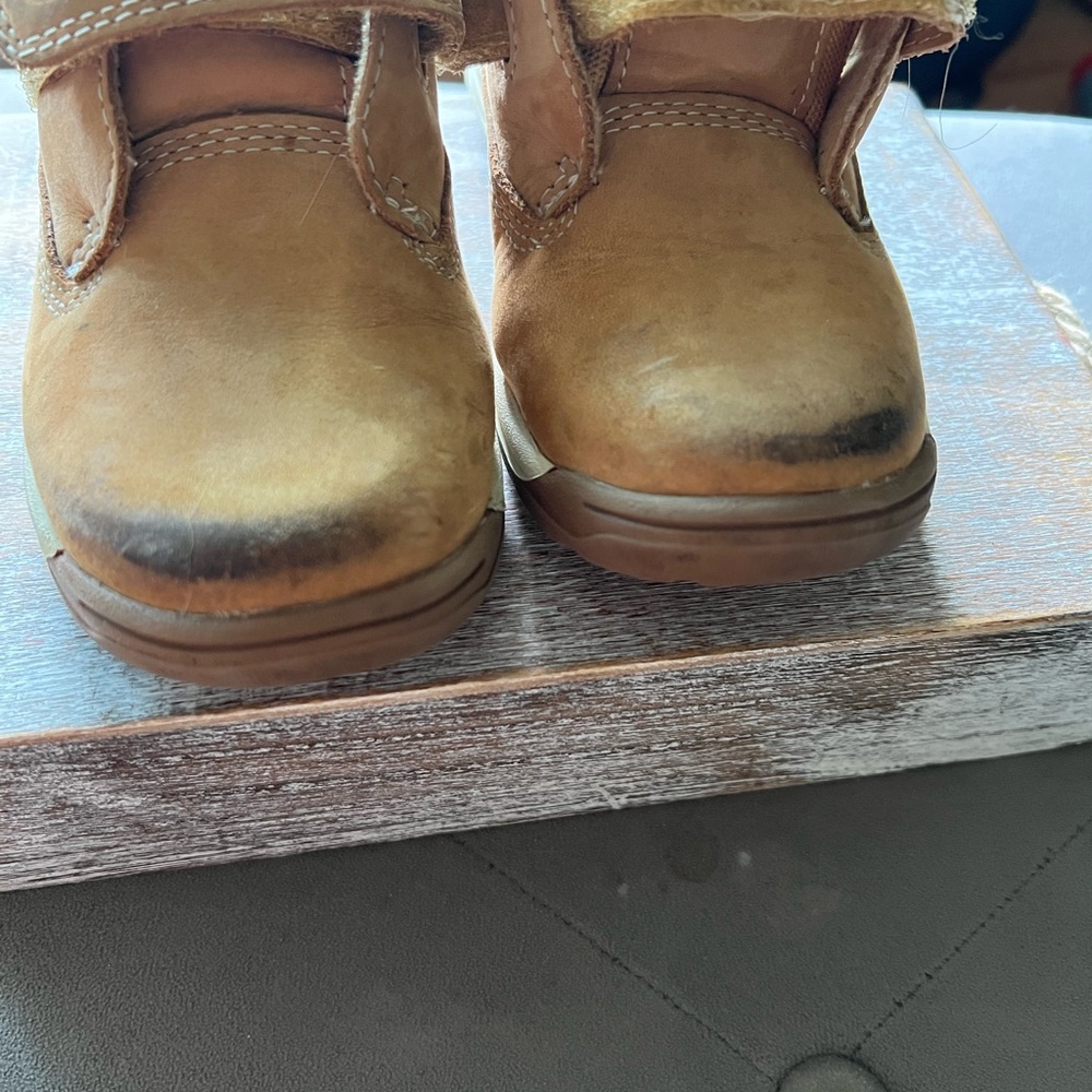 Timberland toddler 10 Velcro boot - Picture 2 of 7